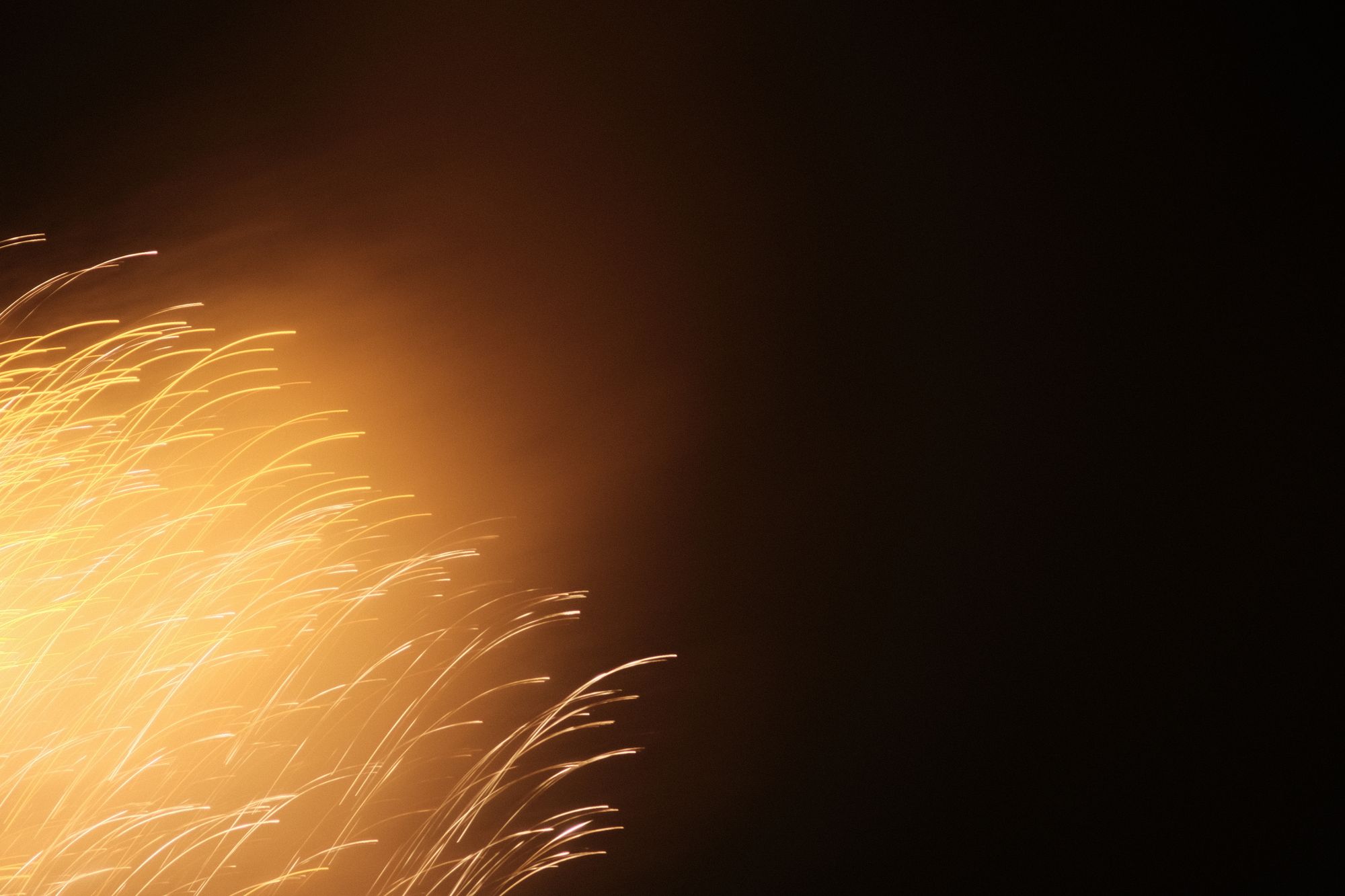 Turning fireworks into abstract wallpapers