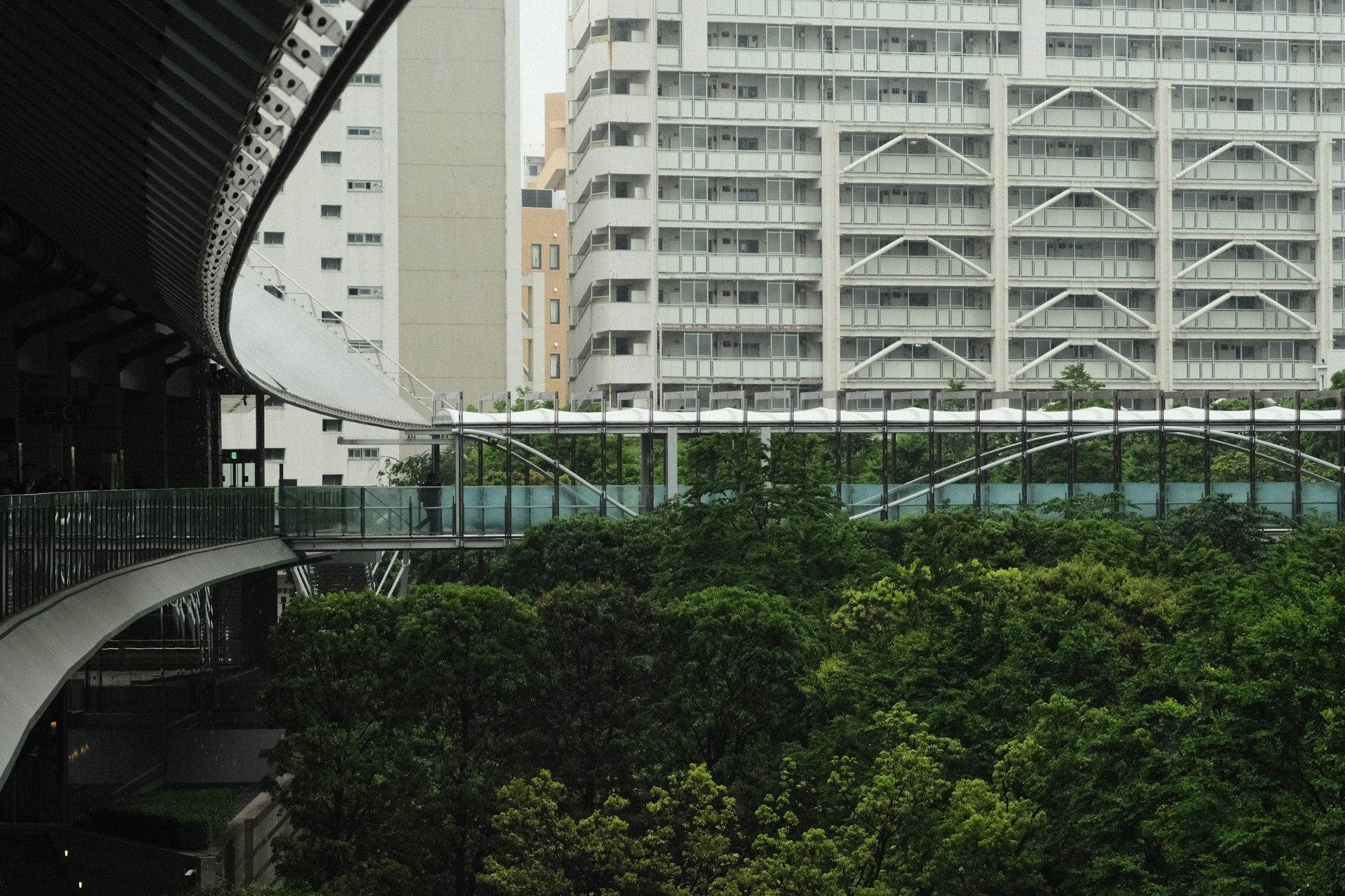 footbridge in Shinagawa